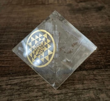 3182372098947370919486733599465329112652948n