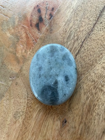 Duimsteen labradoriet