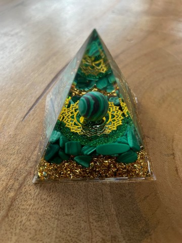 Orgonite piramide 1