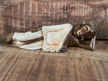 Relax boeddha liggend wit