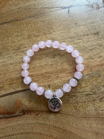 Rozenkwarts ohm armband